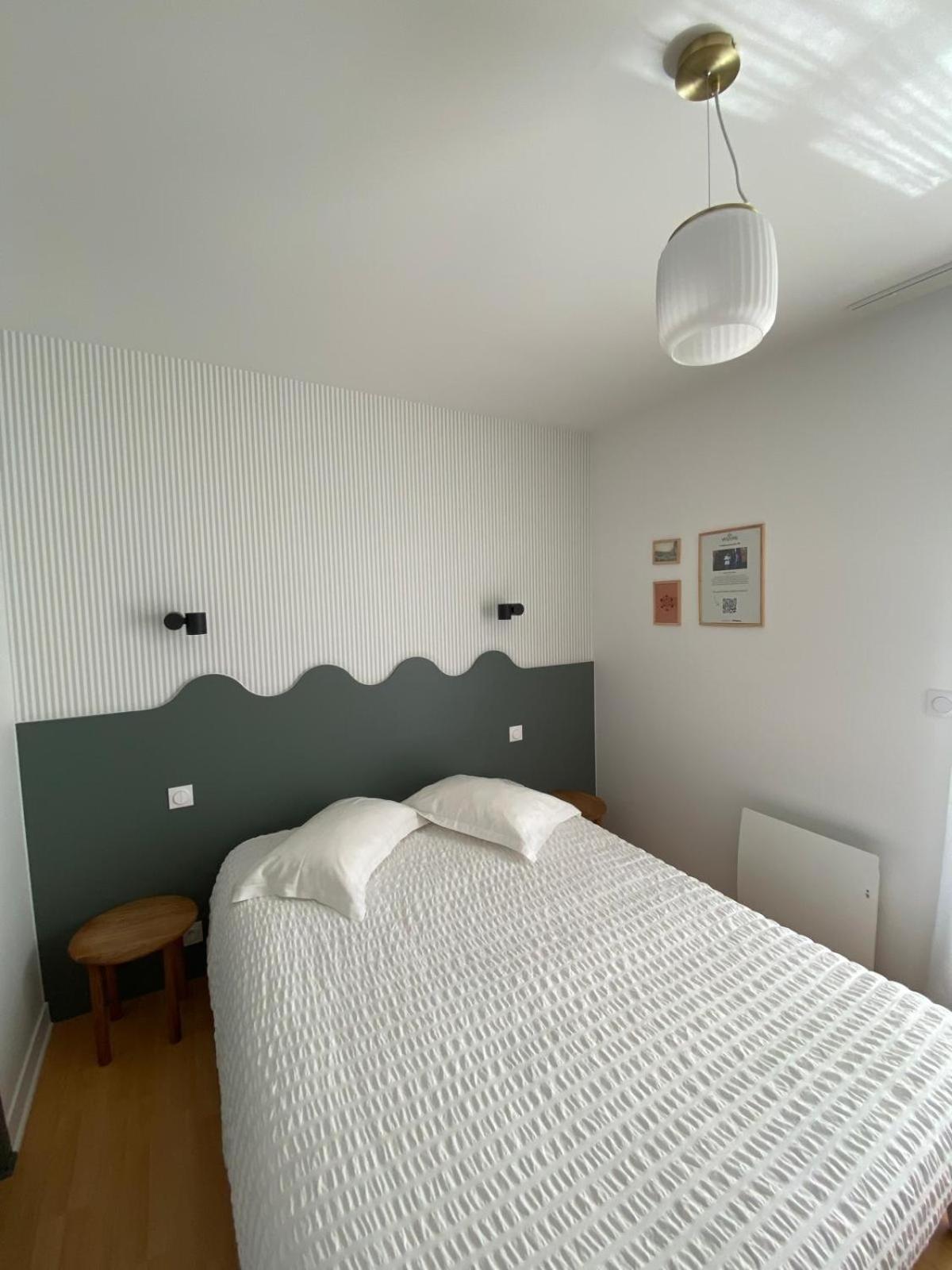 Hotel Les Voisins Beaucemaine Ploufragan Quarto foto