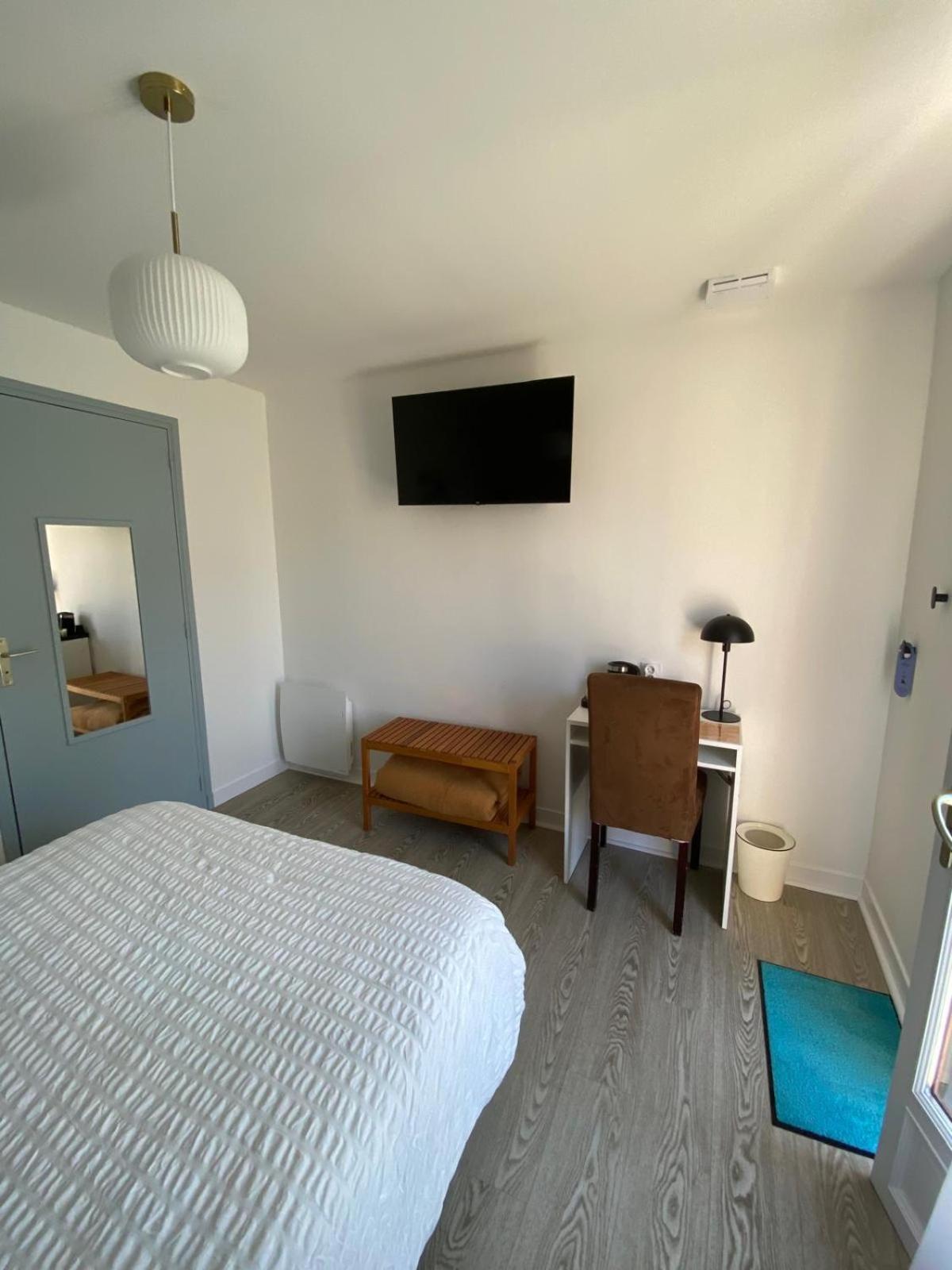 Hotel Les Voisins Beaucemaine Ploufragan Quarto foto